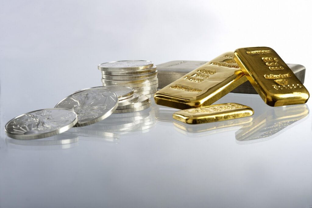 gold and silver prices fall today India